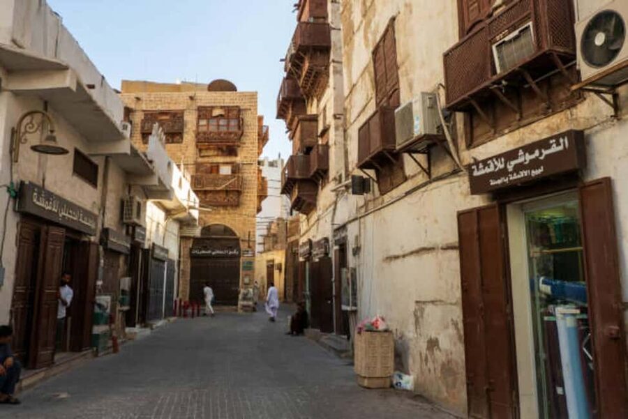 Al Balad Old Town Tour in Jeddah Historical City - Al Shafei Mosque and a thousand years of worship