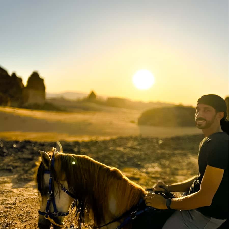 Al-Ula: Guided Horse Riding - The green farms are the best beginner setting