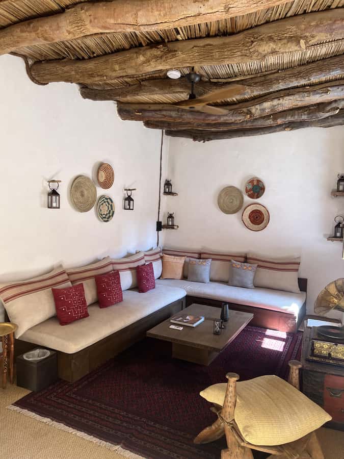 Al-Ula: Old Town, Hegra, and Elephant Rock Day Tour - The oases that keep AlUla alive