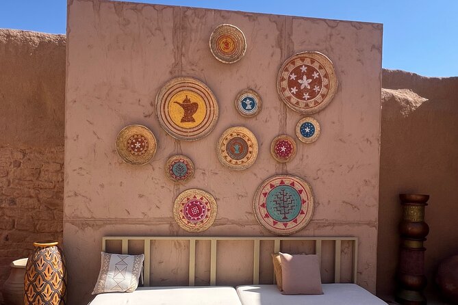 Alula Full Day Tour - Transport, group size, and guide style