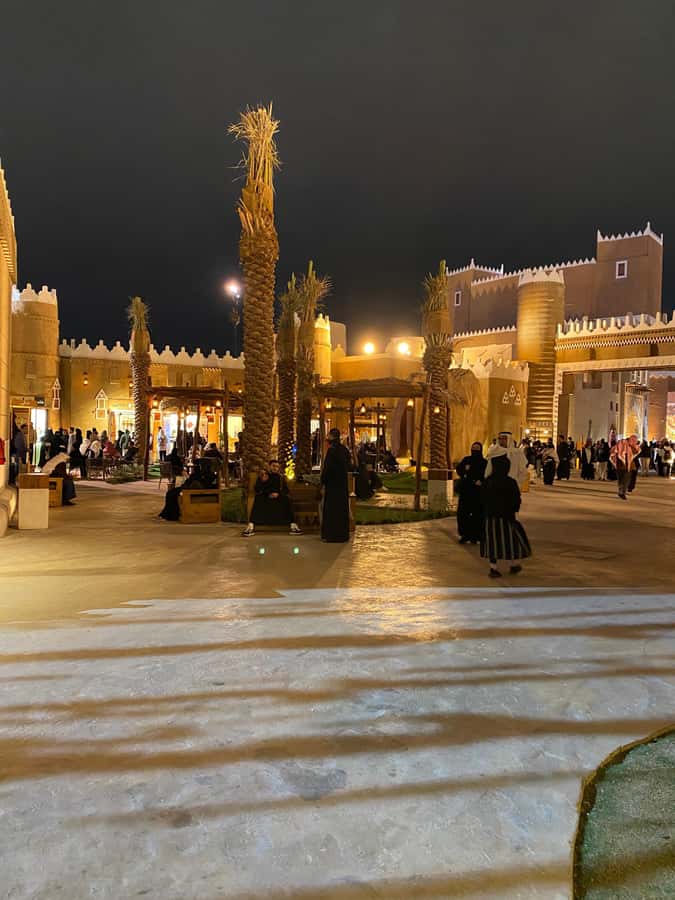 Boulevard World, Boulevard Riyadh Private Tour+Saudi Meal - The brief pass by the sports path