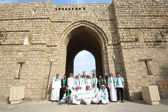 discover Jeddah city - Ahmad’s punctual pickup and private service