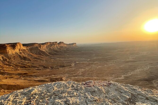 Edge Of The World Hike(Dinner under stars,village,bats cave,camp) - The optional 120-meter walk into Bin Rasheed cave