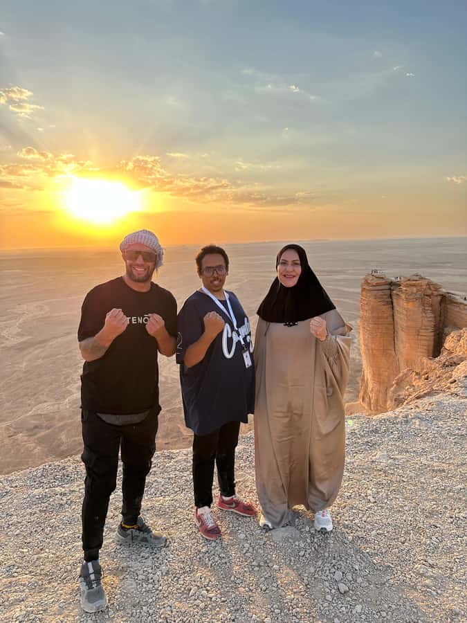 Edge of The World Riyadh,Camel Ride ,Bat Cave Visit & Dinner - A short camel ride with a long desert view