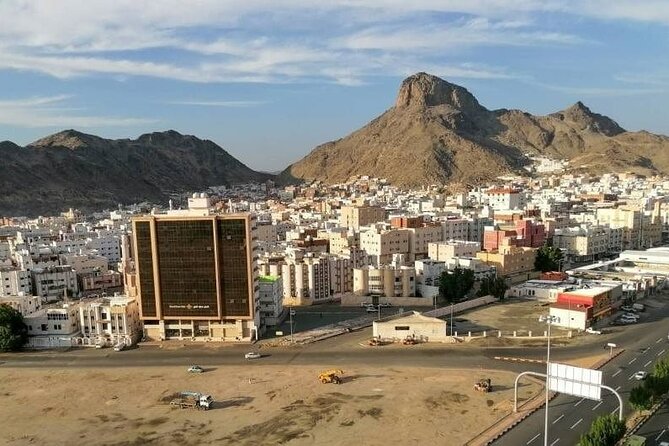 Experience the life of the Prophet in Makkah - Al-Baya Mosque and the Pledge of Aqaba