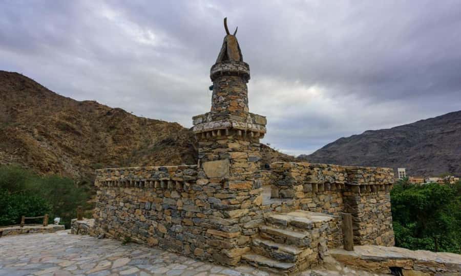 From Mecca to Taif Mountains Day Trip - Lunch with Taif saliq and local food
