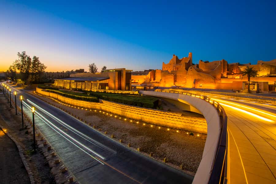 From Riyadh: Diriyah UNESCO Heritage Tour - The return drive and modern Riyadh