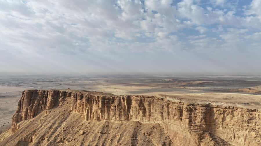 From Riyadh: Edge of the World and Darb Al-Manjoor Adventure - Why sunset is worth choosing