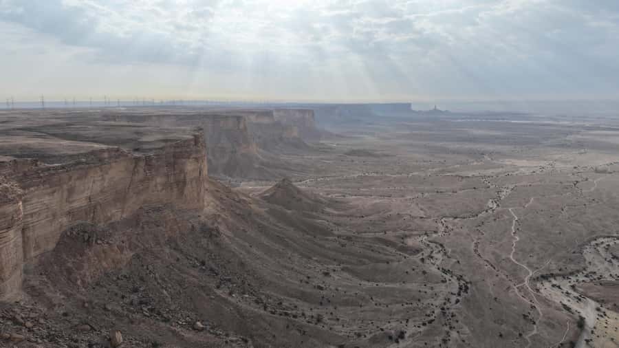 From Riyadh: Edge of the World and Darb Al-Manjoor Adventure - Should you book the Edge of the World tour?