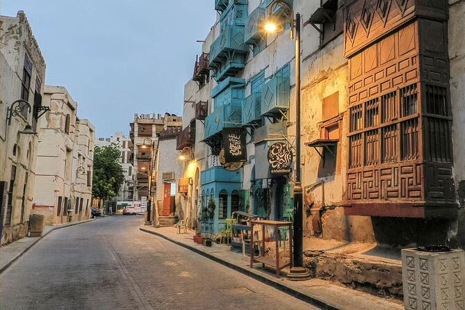 Guided Tour in Jeddah by local woman - Al Shafei Mosque in the narrow lanes