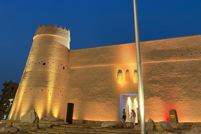 Half Day Tour Discovering the History of Riyadh - Food, snacks, and what is really included