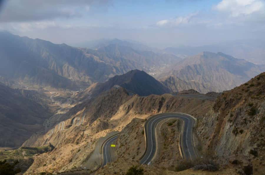 Highlights City Tour & Rijal Almaa - Reaching Jabal Sawda at 3,000 meters