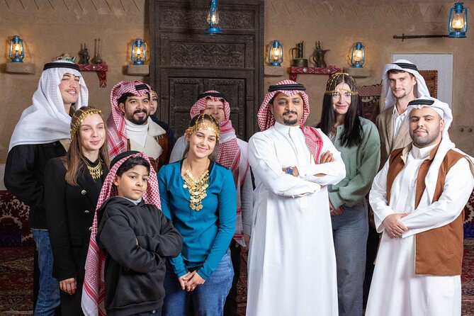 Interactive Saudi Cuisine and Cultural Experience - Traditional tea and incense before departure