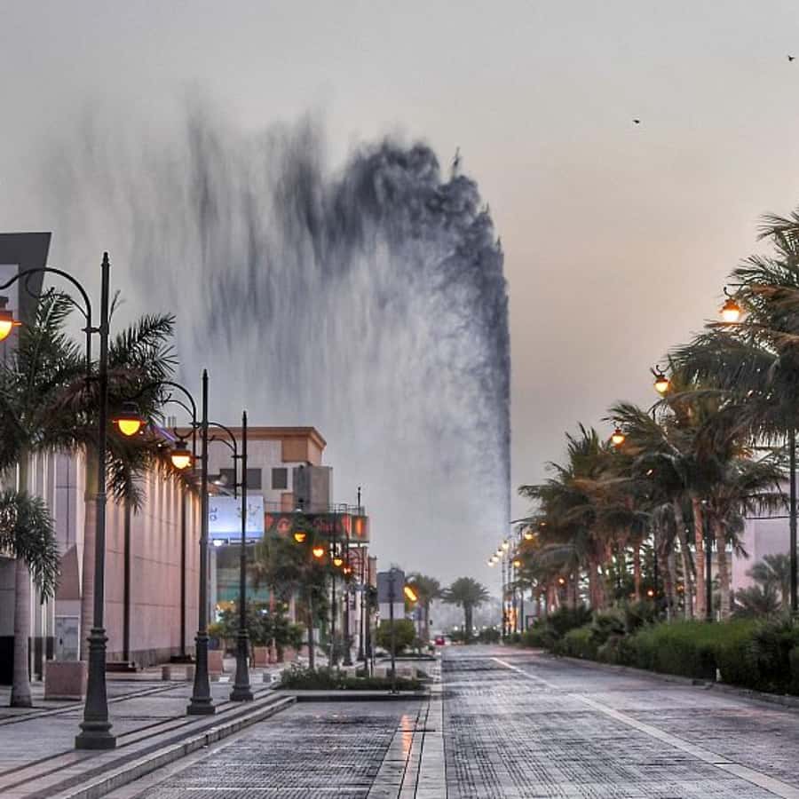 Jeddah: Al-Balad Old Town Tour with Guide - Al-Shafei Mosque and a quieter pause