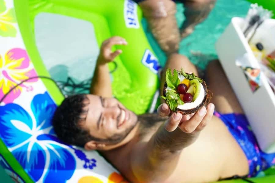 Jeddah: Bayadah Island Boat Trip with Snorkeling Option - An hour for swimming and sun