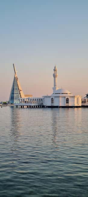 Jeddah: City tour include old Jeddah OR Safari - Starting at the Yacht Club and Corniche
