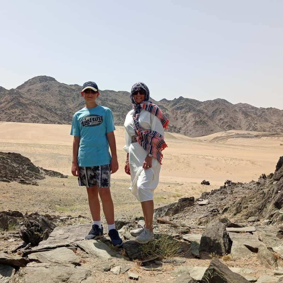 Jeddah Desert Safari: Quad Biking, Camel Farm & Sunset Views - Who should book this experience?