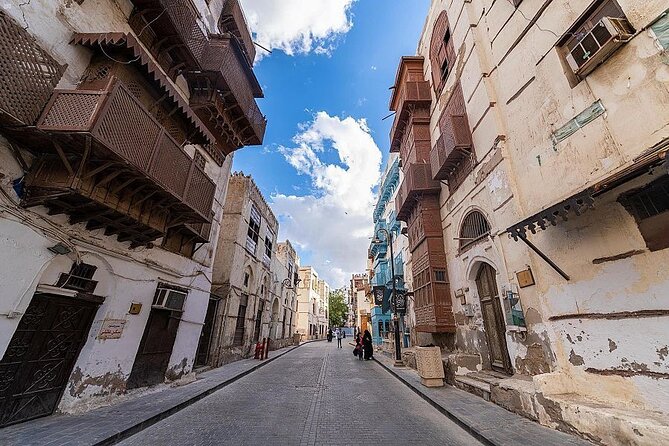 Jeddah Heritage Tour Unveiling History and Culture - What the private format changes