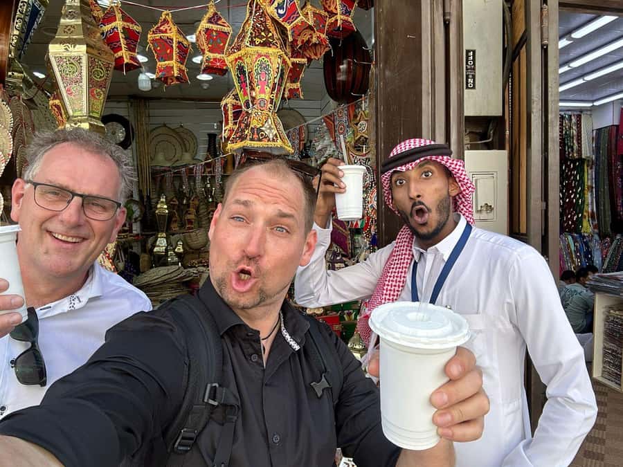 Jeddah: Private Highlights Tour of Most Instagrammable Spots - Key points at a glance