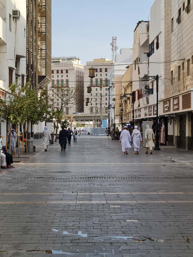 Madina: Guided Tour of the City's Historical Sights - Beer Ghars, Beer Al Khatm, and the Salman Farsi Well