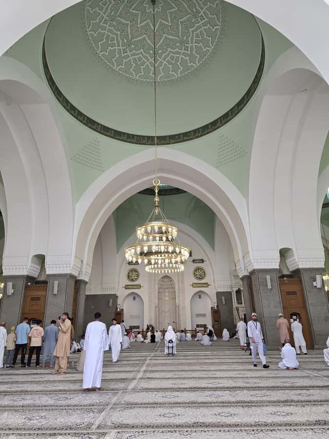 Madinah Culture & History Tour – Led by Local Guide - Wadi Al-Aqiq and a quieter pause