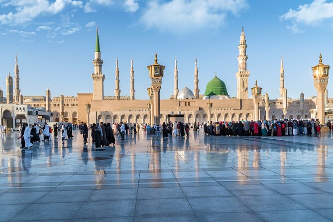 Madinah Ziyarats (Private tour) - Masjid Quba, the First Mosque Built by Muslims