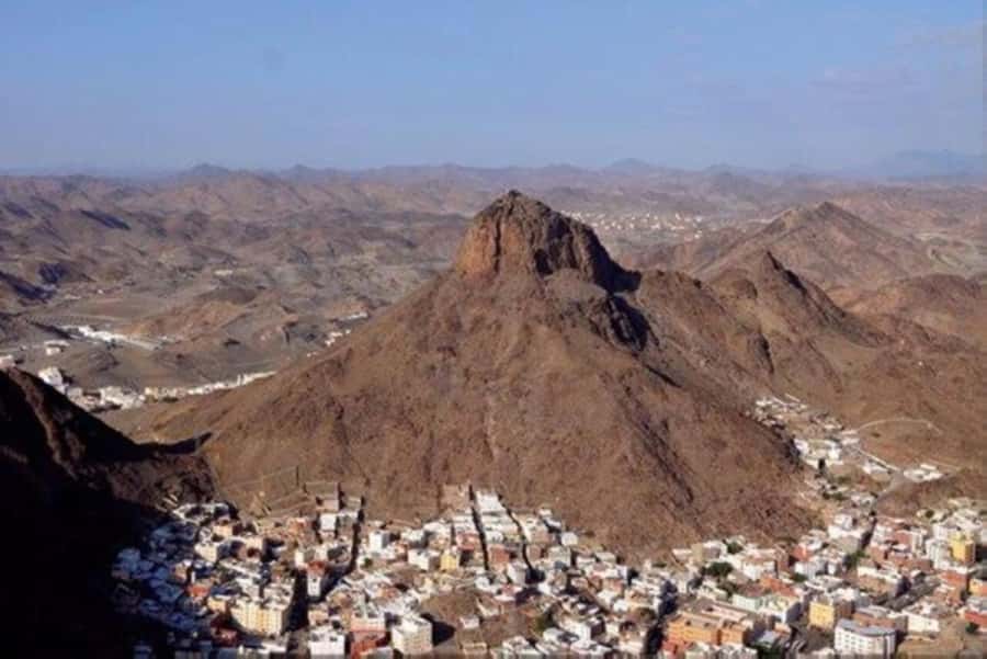 Mecca: Holy Sites Private Tour - Muzdalifah, a place for pause and worship