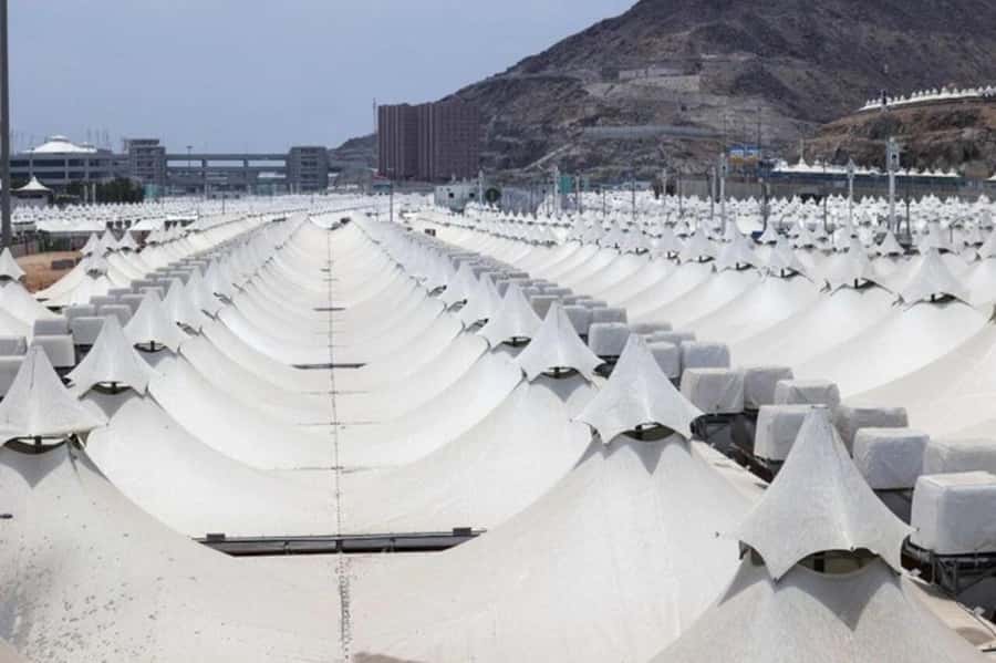 Mecca: Holy Sites Private Tour - What the private vehicle changes