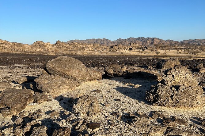 Moon Mountain Hike from Jeddah City - Moon Valley in a nutshell