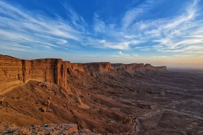Private Trip to Edge Of The World Riyadh - Reaching Edge of the World from Riyadh
