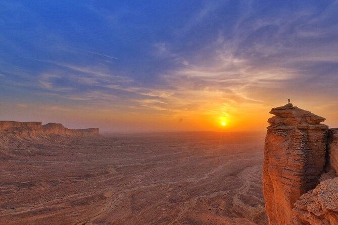 Private Trip to Edge Of The World Riyadh - A brief look at the heritage village