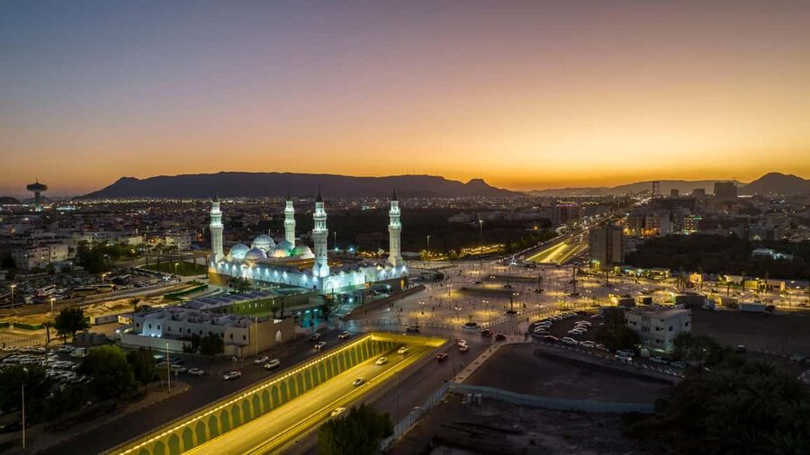 Prophet Biography Tour of Madinah - Quba Avenue and Mosque: begin with Medina’s first mosque