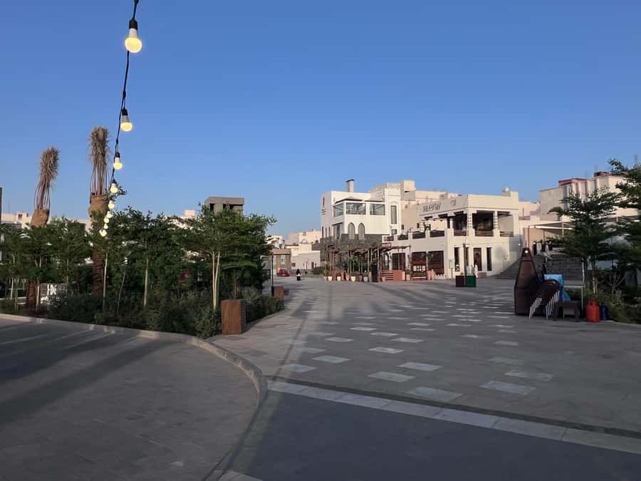 Prophet’s Mosque Walking Tour with Historic Hejaz Railway - Tea, Saudi coffee, and a gentle finish