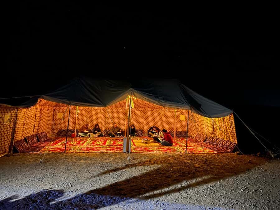 Riyadh: Edge of The World with dinner & Campsite Shared Tour - What the six-hour schedule really means