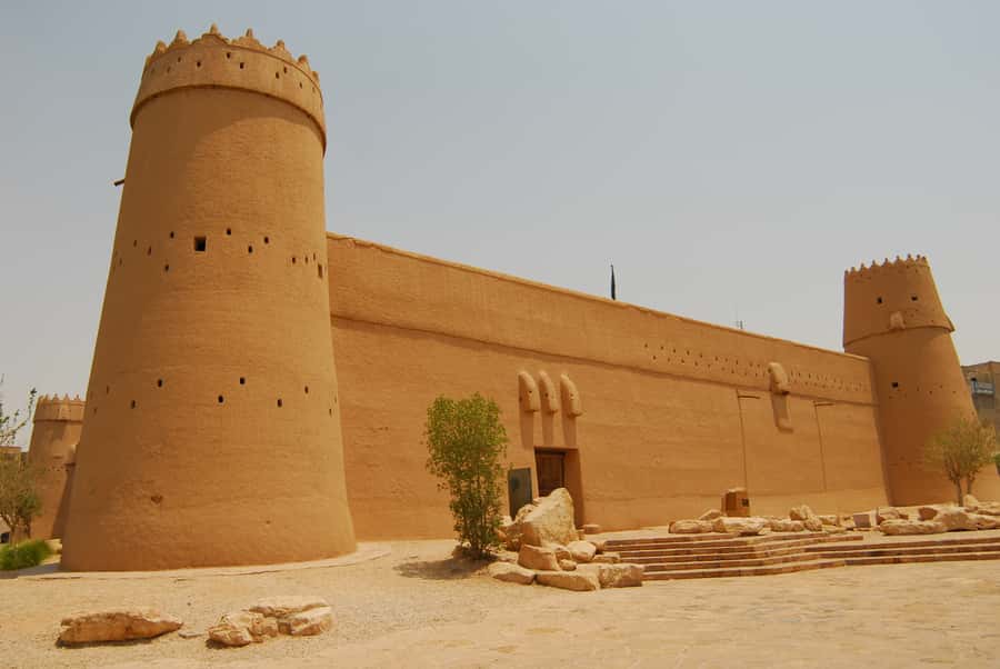 Riyadh: Historical City Full-Day Guided Tour with Transport - The National Museum: eight halls of Saudi history