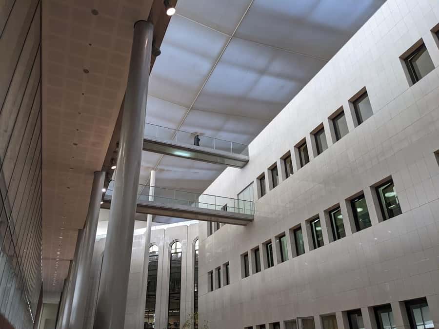 Riyadh: King Fahad National Library Guided Tour - Practical ways to get more from the visit