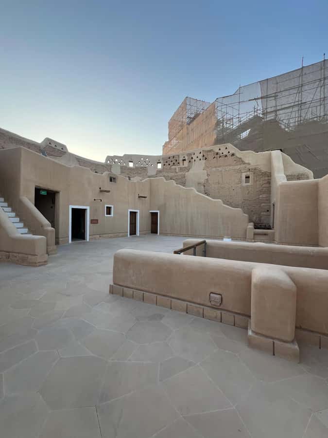 Riyadh: Masmak Fort, Souq AlZal, and Murabba Palace Tour - Murabba Palace and its central foyer