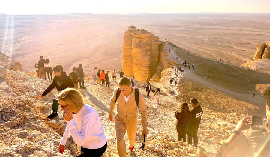 Riyadh Sunset Edge of the World & Deer Reserve 4WD Adventure - Why the Edge of the World is worth the long ride