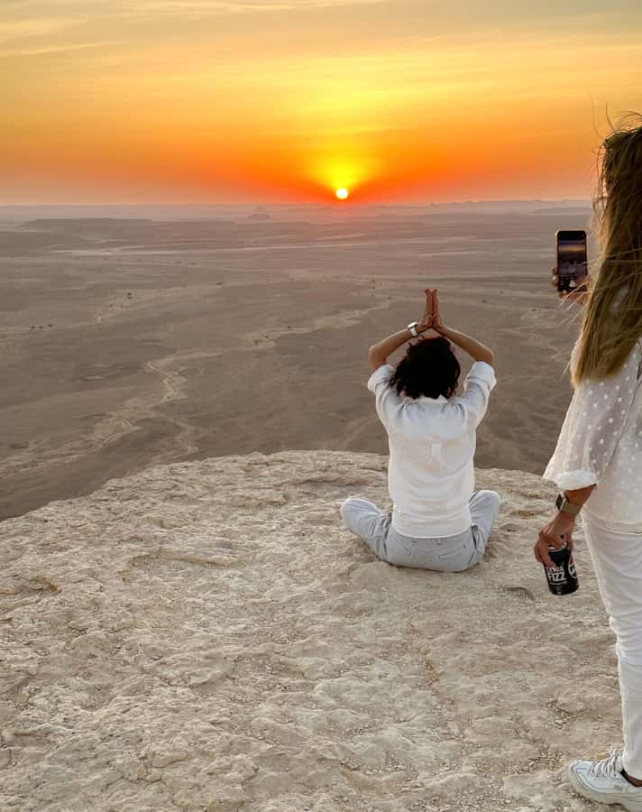 Riyadh Sunset Edge of the World & Deer Reserve 4WD Adventure - Reaching the cliffs by off-road track