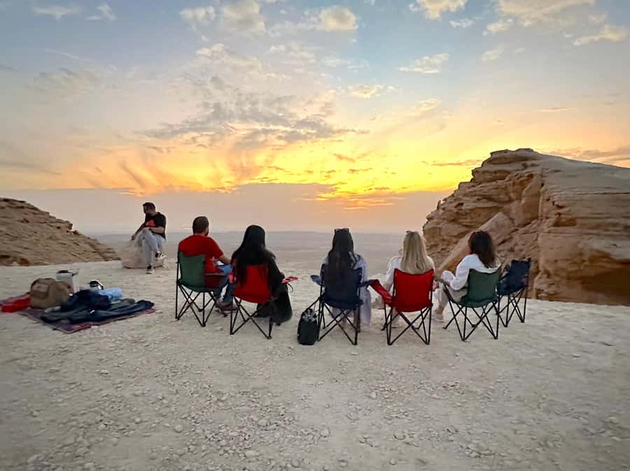 Riyadh Sunset Edge of the World & Deer Reserve 4WD Adventure - Saudi coffee, dates, and a sunset picnic