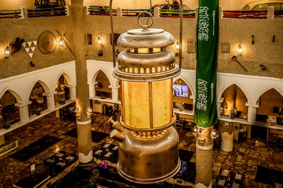 Saudi Arabia Tour from Bahrain including Traditional Meal - The traditional meal is part of the value