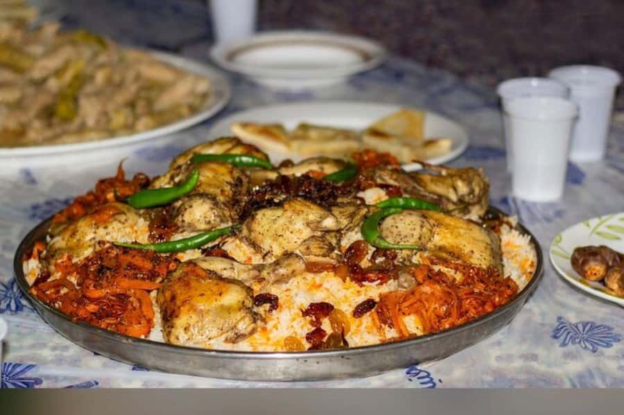 Saudi Arabia Tour from Bahrain including Traditional Meal - What five hours really gives you
