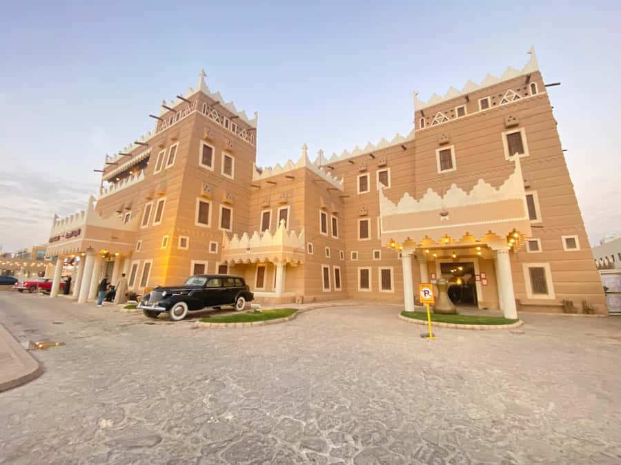 VIP Private Riyadh Experience with Saudi Meal & Pickup - A look at Riyadh beyond the old city