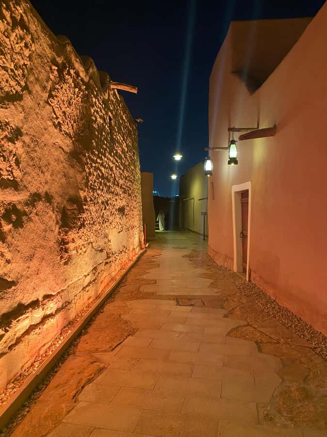 VIP Private Riyadh Experience with Saudi Meal & Pickup - The guide can shape the experience